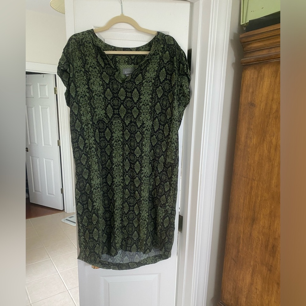 Anthropologie Rachel Tunic Snake print dress in green and black